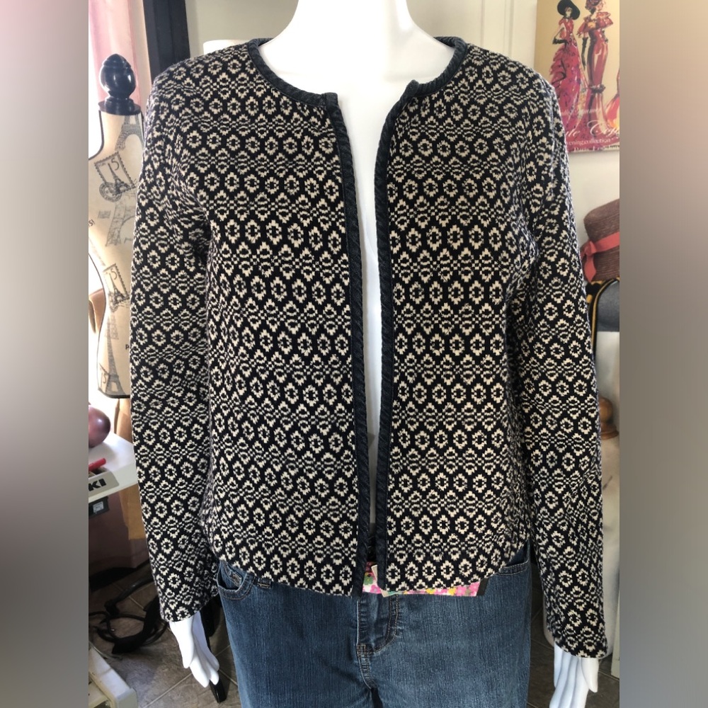 Women's Vintage ESPRIT Navy Blue and Cream Coloured Patterned Jacket
Size L